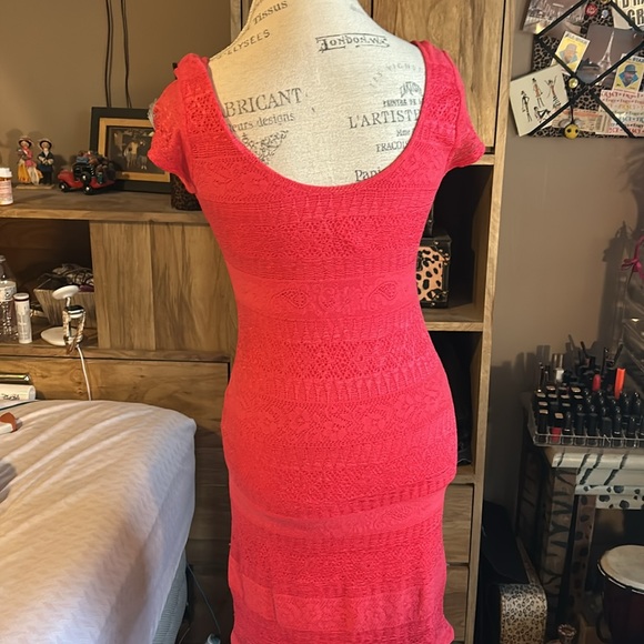 Eight Sixty Pink Lace Stretch Dress- Medium - Picture 3 of 5